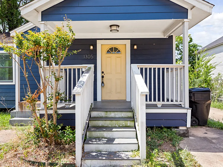 1305 Idylwild St — Photo 7