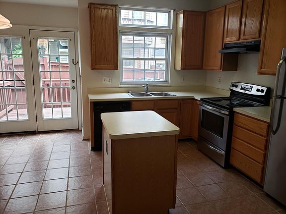 3rd image of 4312 Sutler Hill Sq