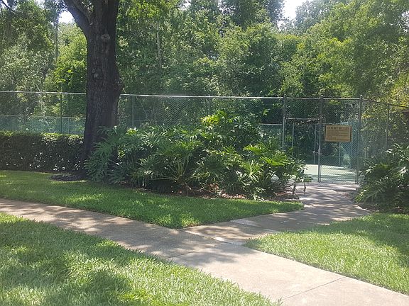 5th image of 4033 Bluff Oak Ct