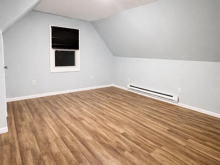 100 Rosa Parks Blvd #3 — Photo 4
