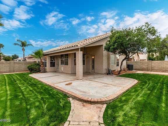3rd image of 1862 W WILDHORSE Drive