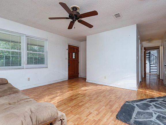 5th image of 2900 E Blount St
