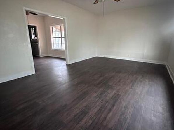 902 W Baetz Blvd