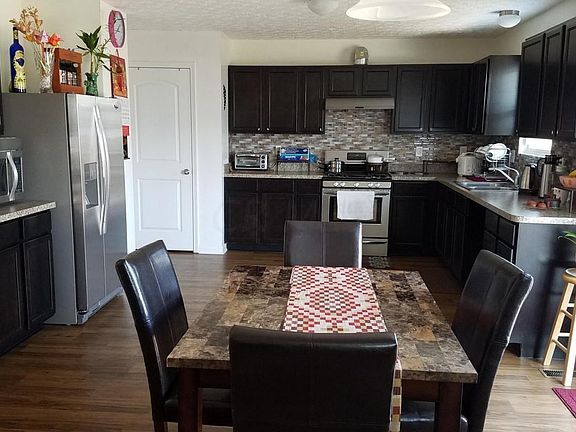 2nd image of 2406 Angelfire Dr