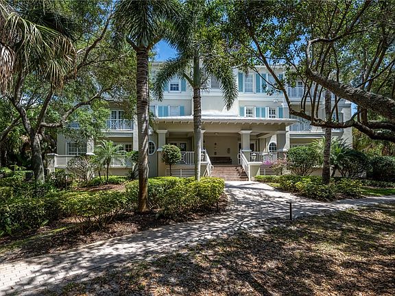 3rd image of 110 Island Plantation Ter APT 301