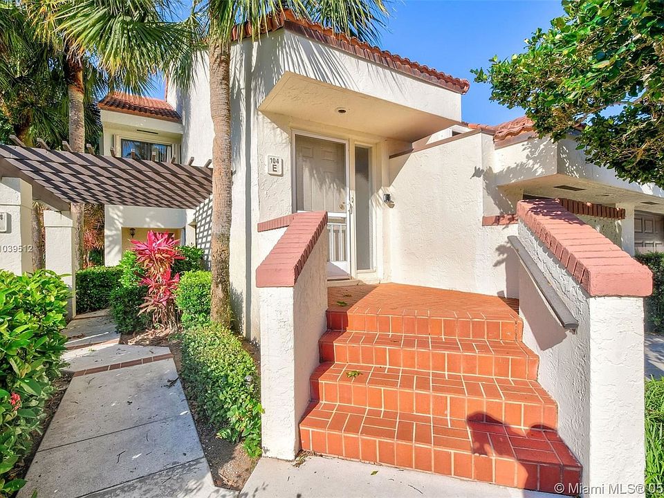 1st image of 104 Sea Oats Dr APT E