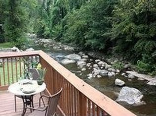 434 Hemlock St, Gatlinburg, TN 37738