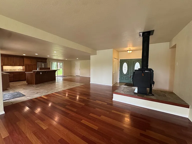 15928 N Umpqua Hwy — Photo 7