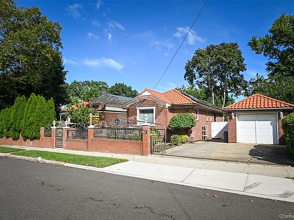 2nd image of 14527 13th Avenue