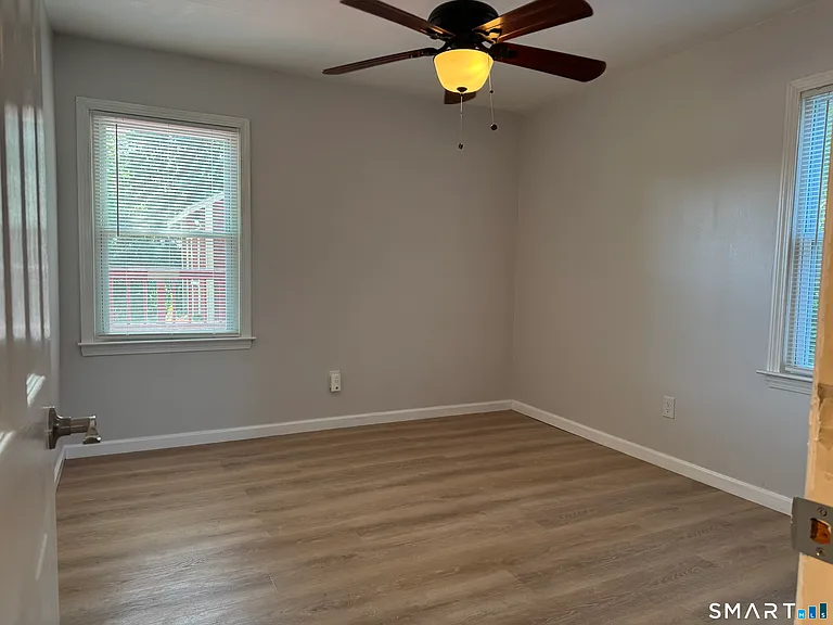 5 Webster Dr — Photo 8