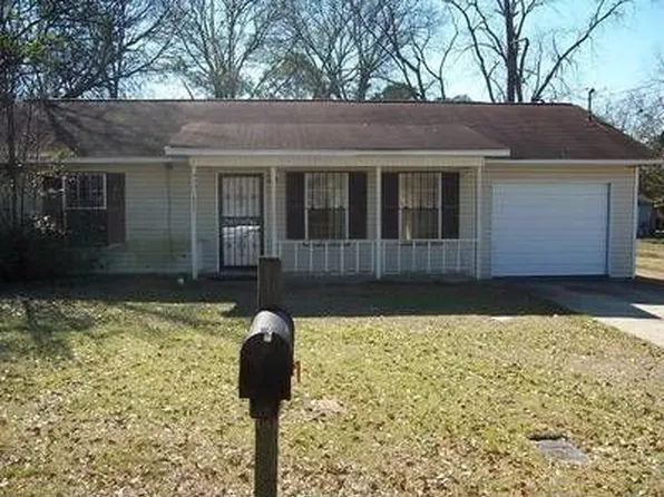 1208 E Newton St, Dothan, AL 36303