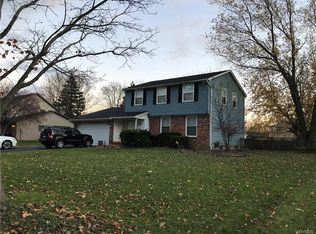 50 McIntosh Dr, Lockport, NY
