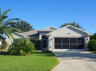 5405 Sir Churchill Dr, Leesburg, FL 34748