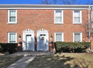 1510 Pebblecreek Dr #4A, Glenview, IL