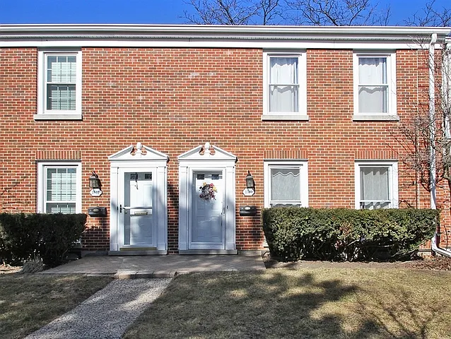 1510 Pebblecreek Dr #4A photo 1