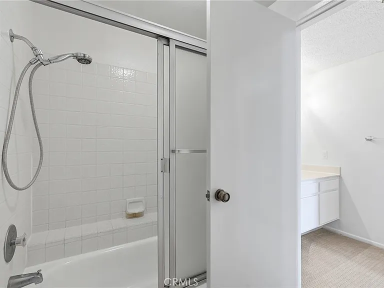 2559 Plaza Del Amo #104 — Photo 16
