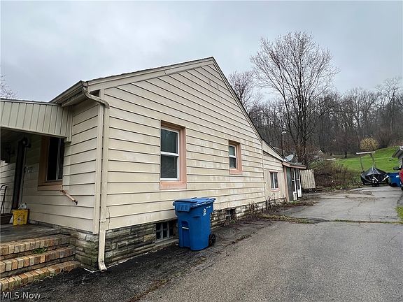 3rd image of 6944 E Wood St