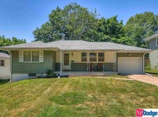 2606 S 49th St, Omaha, NE 68106