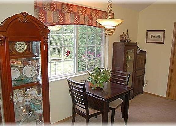 4th image of 5742 Black Walnut Dr