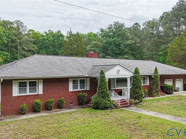 285 Michaels Ln, Mattaponi, VA 23110