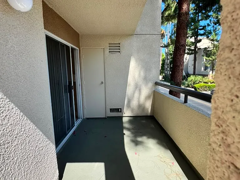 5455 Canoga Ave #103 — Photo 13