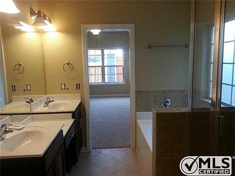4th image of 3021 Bienville Dr