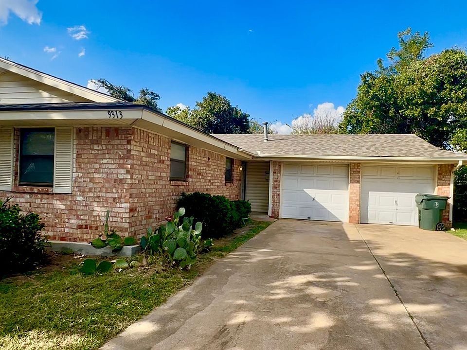 1st image of 9313 NE Stardust Ln