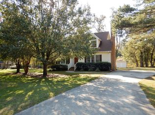 9948 Huntwyck Dr, Raleigh, NC 27603