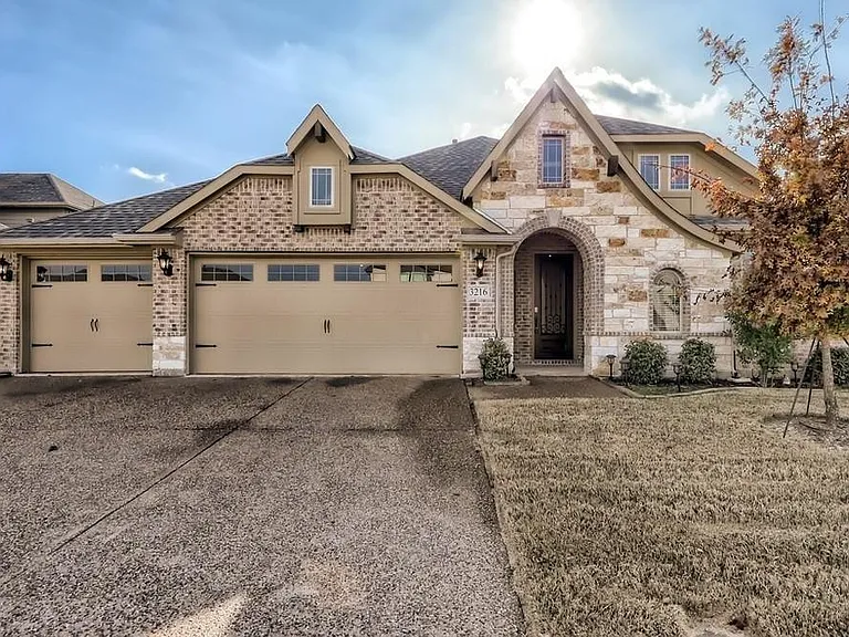 3216 Creekhaven Dr — Photo 1