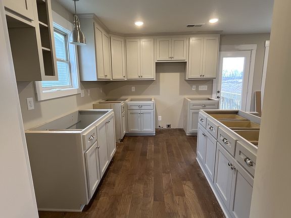 5th image of 358 Frontier Dr Lot 84