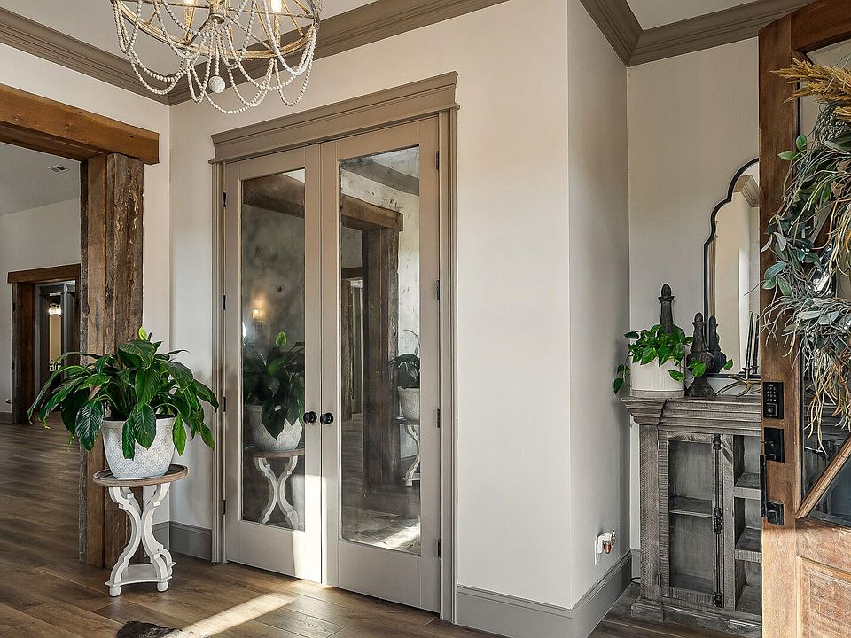 7th image of this home