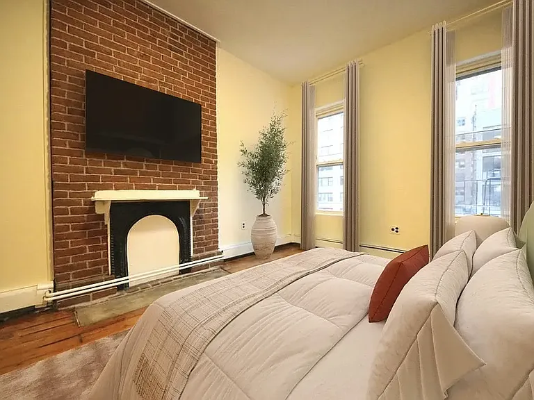 840 2nd Ave #2 — Photo 3