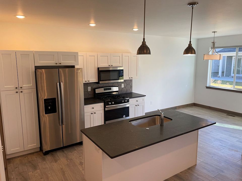 1st image of 1033 Cassandra Ln Unit B
