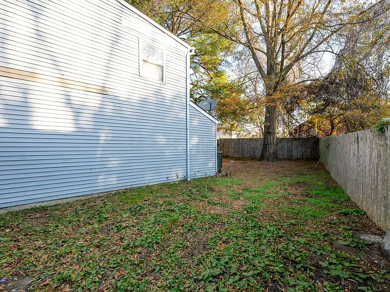 163 Spruance Rd — Photo 26
