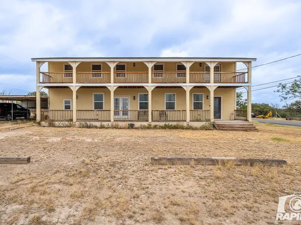 512 S Broadway St, Mertzon, TX 76941