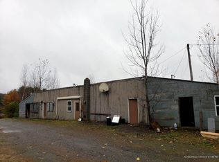 953 Canaan Rd, Skowhegan, ME 04976