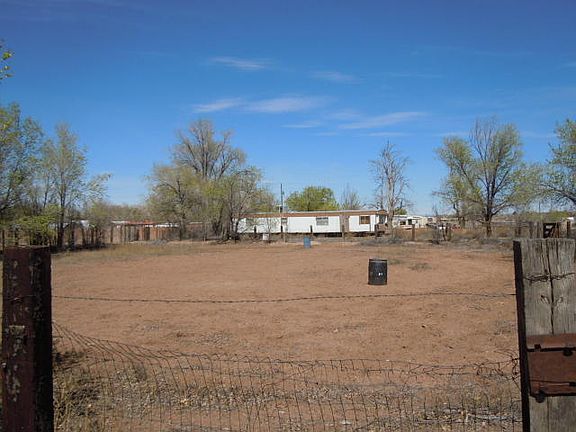 4th image of 10449 Sgt Pepper Ct NW