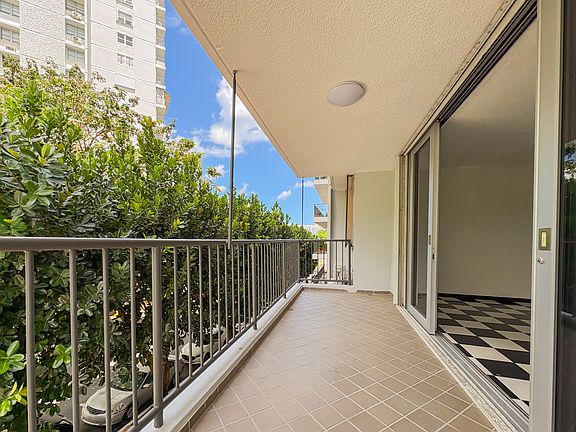 2nd image of 1 Madrid Cond Lakeshore #2C