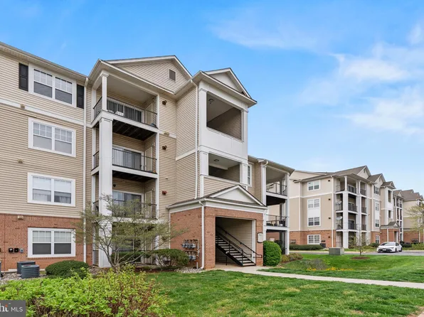19601 Galway Bay Cir APT 301, Germantown, MD 20874
