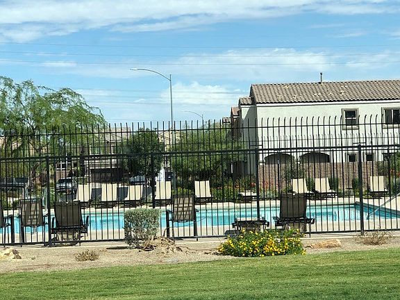 5th image of 1118 Bradley Bay Ave