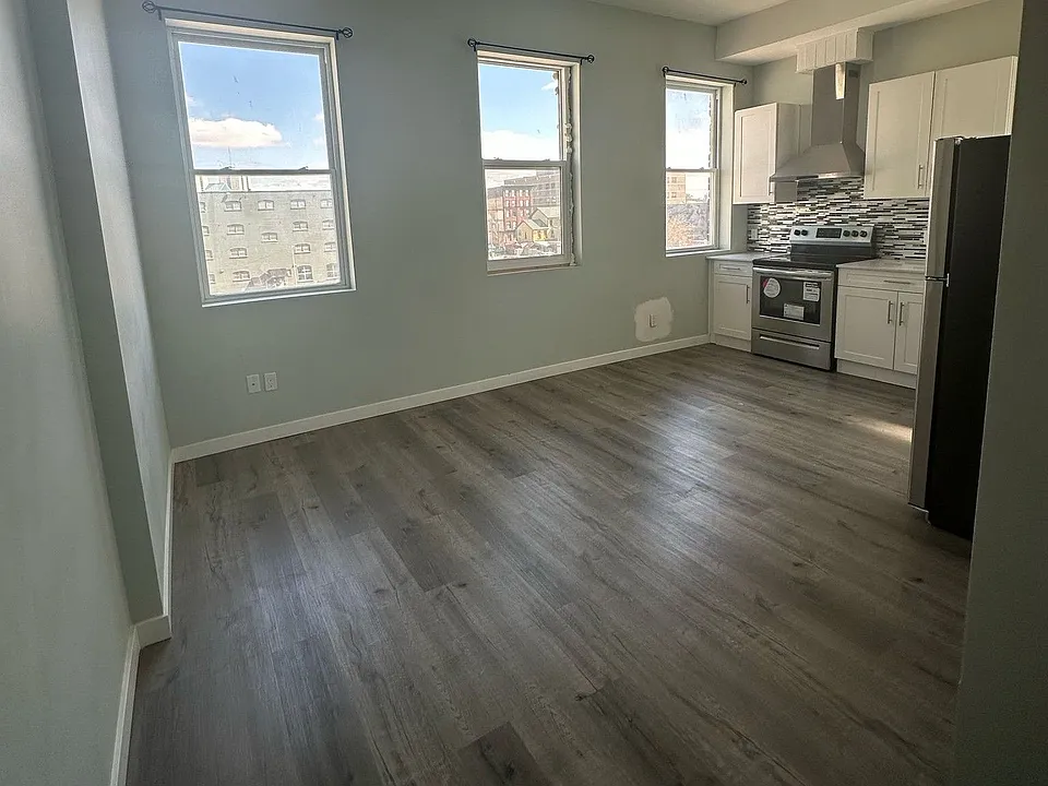 362 Richmond St #8