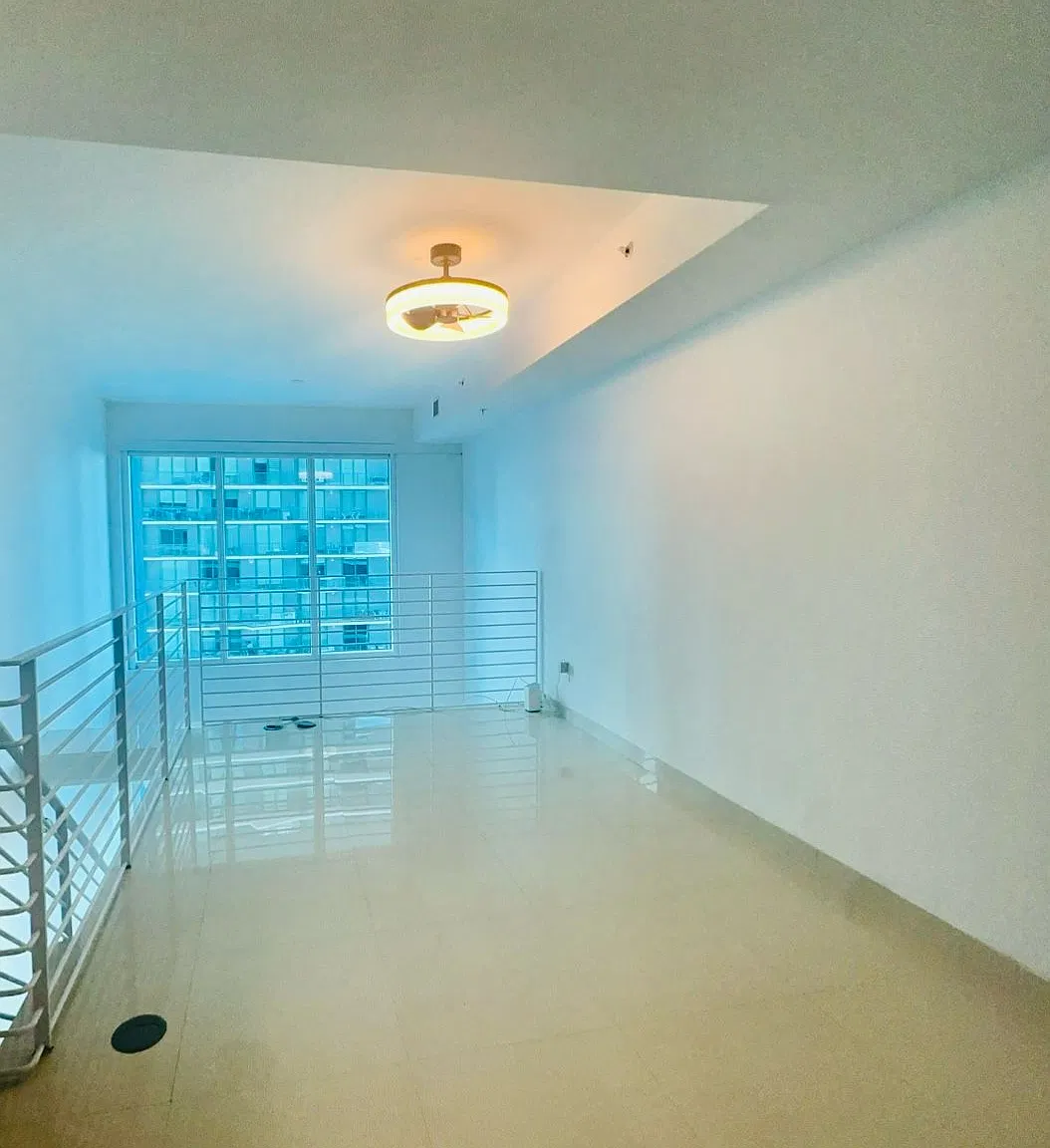 1 bed, 781 sqft, $2,900 — Photo 2