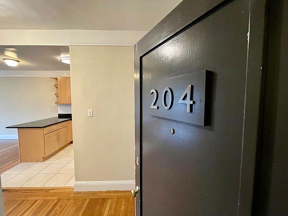 2nd image of 1280 Grove St #204-1BA