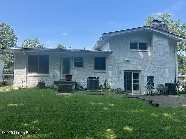 2nd image of 6603 Norway Dr