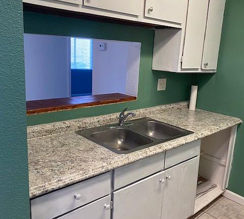Kitchen - double sink