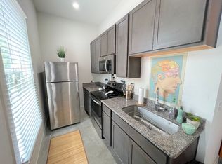 613 E Duffy Ln #B, Savannah, GA 31401