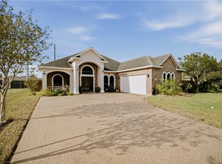4105 Cimarron Lake Dr, Corpus Christi, TX 78414