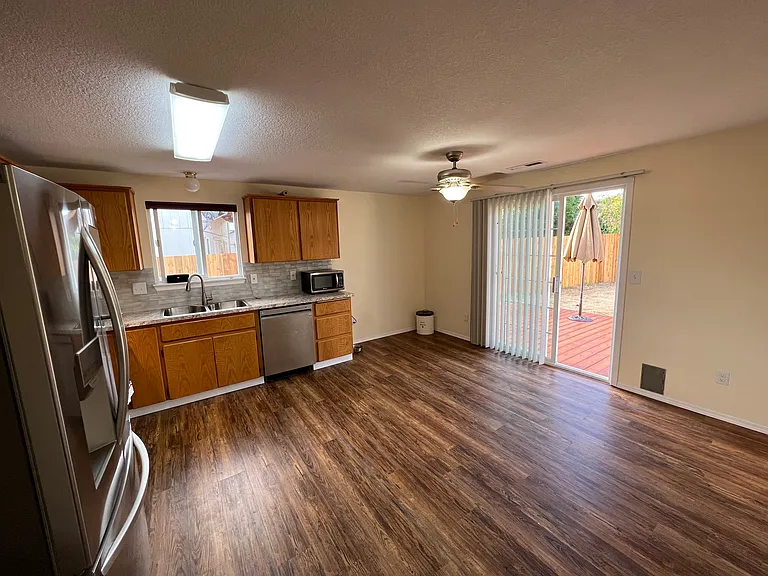 15705 NE Hickory St — Photo 12