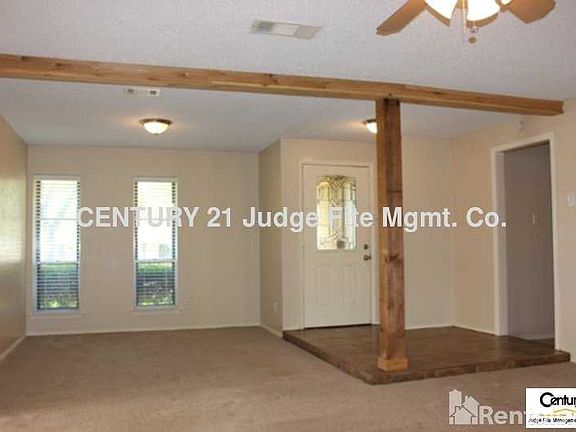 3rd image of 208 Valleyglen Dr