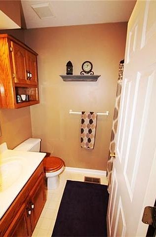 1st image of 308 E Concord Dr